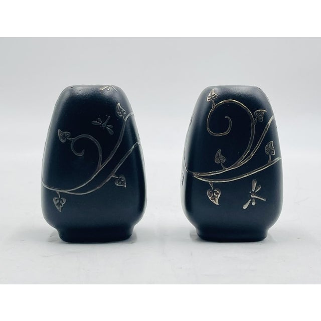 Emilia Castillo Emilia Castillo Pure Silver & Porcelain Salt & Pepper Shakers, Taxco, 1998 For Sale - Image 4 of 10