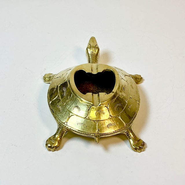 Brass 1960s Vintage Coastal Hollywood Regency Boho Chic Brass Turtle Ashtray For Sale - Image 8 of 11