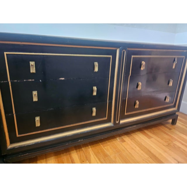 1960s Mid-Century American of Martinsville Black Lacquer & Gold 6-Drawer Dresser For Sale - Image 5 of 11