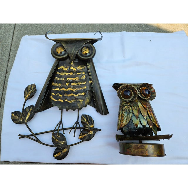 We decided to pair up these two mid-century modern style brutalist owls as we know there are plenty of owl collectors who...