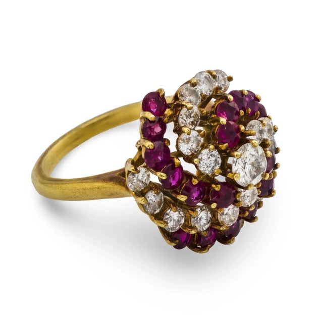 Mid 20th Century Vintage Ruby Diamond 14k Yellow Gold Cocktail Ring, Size 6.5 For Sale - Image 5 of 6