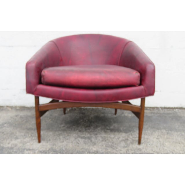 Mid-Century Modern Lawrence Peabody Mid Century Modern Sculptural Barrel Lounge Chair 6031 For Sale - Image 3 of 15