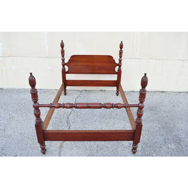 Vintage Solid Cherry Wood Colonial Pineapple Acorn Finial Full Size Bed