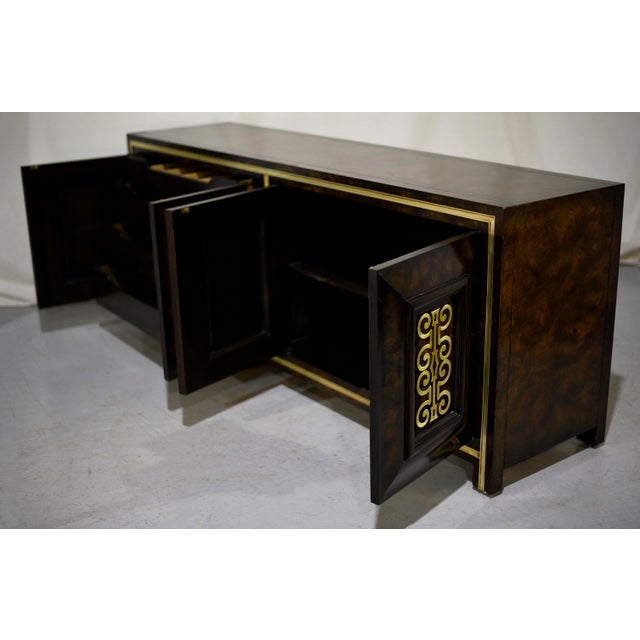 Brown 1970s Vintage Mastercraft William Doezema Burled Amboyna Wood and Brass Credenza For Sale - Image 8 of 11