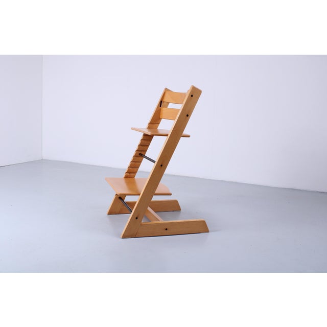Vintage adjustable kids high chair, the famous and genuin Tripp Trapp by Stokke. Made of very durable solid beech and...