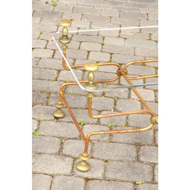 Metal Midcentury Italian Vintage Brass Cocktail Table with Lucite Top and Looping Base For Sale - Image 7 of 12