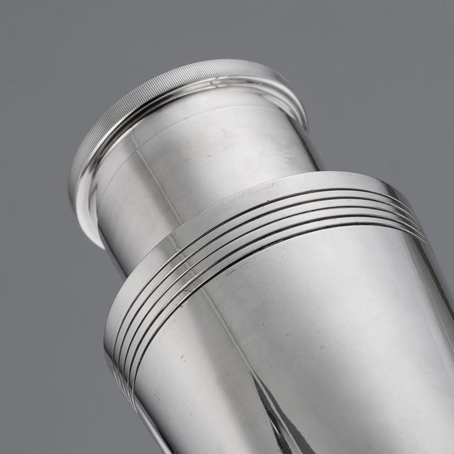 20th Century Art Deco English Silver Plated Cocktail Shaker from Keith Murray, 1936 For Sale - Image 11 of 13