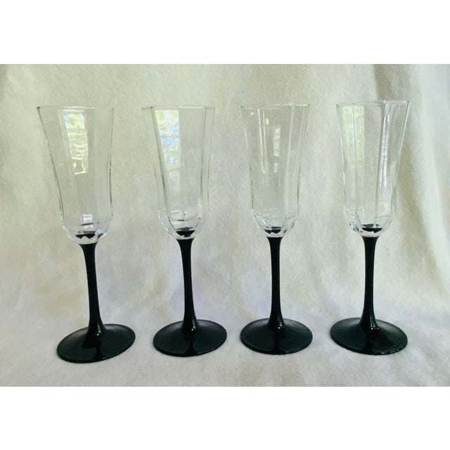 Vintage French Tuxedo Champagne Flutes | Arcoroc Luminarc | Set of Four For Sale - Image 11 of 12