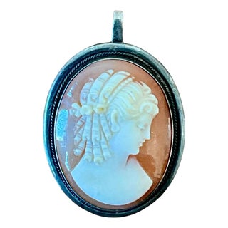 Vintage Silver Shell Cameo Brooch Pendant Brooch For Sale