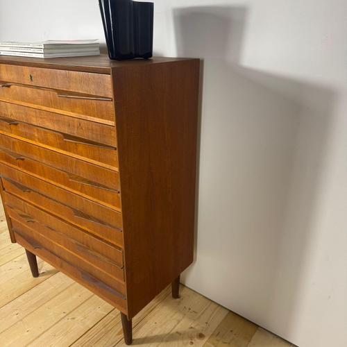 Wood Mid-Century Modern Danish Teak Chest of Drawers, 1960s For Sale - Image 7 of 9