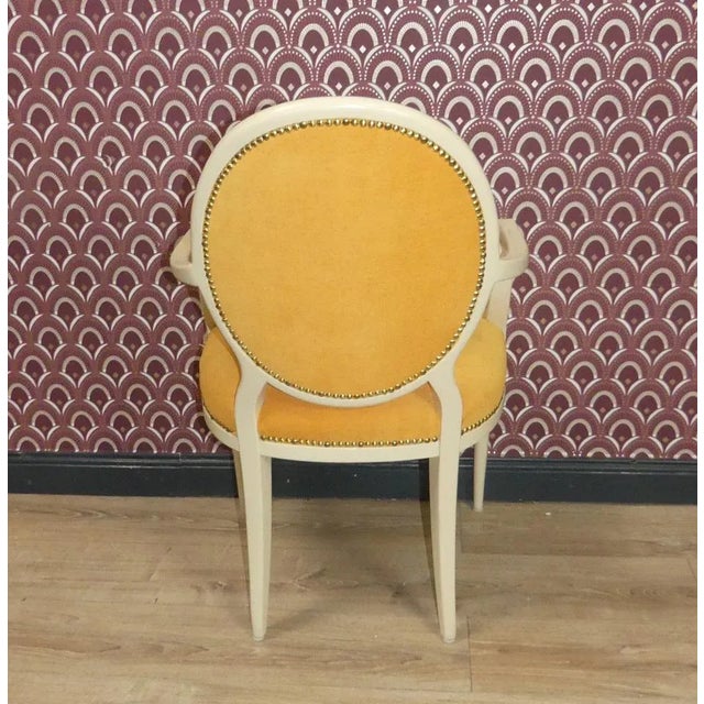 Mid-Century Modern Upholstered Medallion Armchair in Yellow-Cream, 1960s For Sale - Image 3 of 10