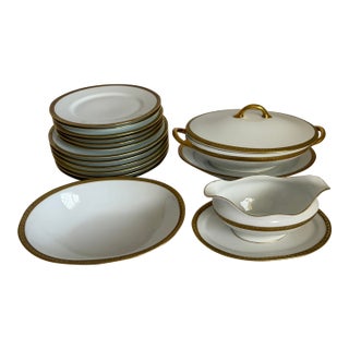 1920s Royal Bayreuth Gold-Encrusted Porcelain Dinner Service for Six For Sale