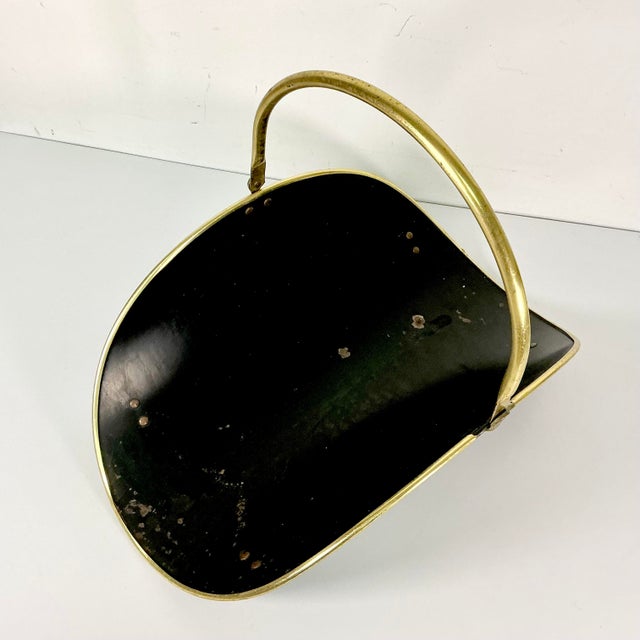 Mid-Century Arts & Crafts Federal Americana Black & Brass Firewood Holder With Paw Feet For Sale - Image 9 of 11