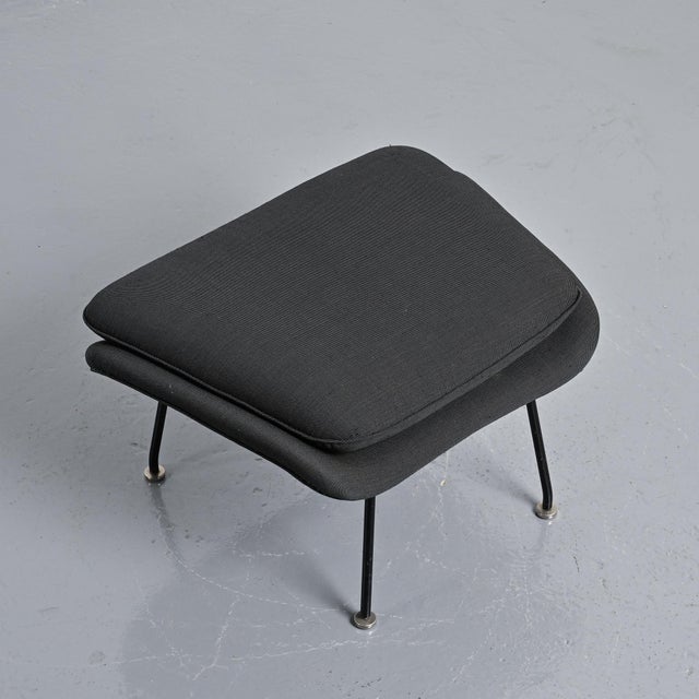 Womb Chair by Eero Saarinen, Charles Eames, and Florence Knoll for Knoll Inc. / Knoll International, 1970s For Sale - Image 15 of 18