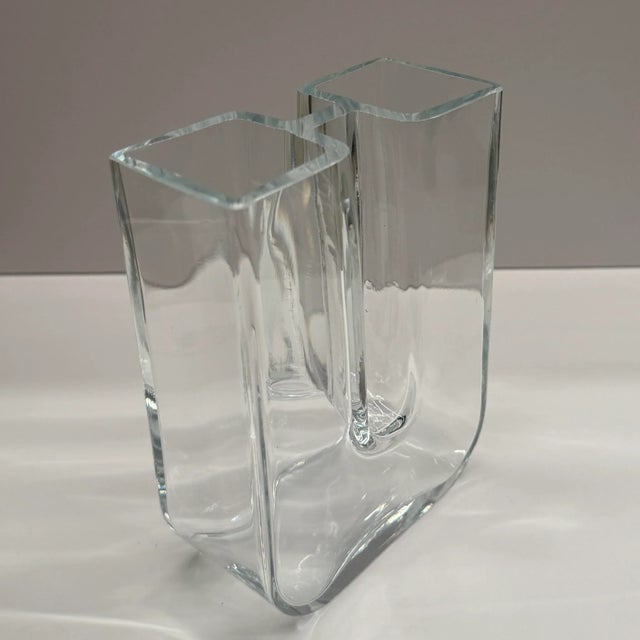 1970s Bertil Vallien for Kosta Boda Scandinavian Modernist U-Shaped Glass Vase For Sale In New York - Image 6 of 12