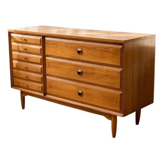 Vintage Mid-Century Modern Walnut Gentleman’s Dresser For Sale