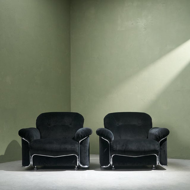 Lounge Chairs in Chromed Steel and Black Corduroy Fabric, Italy, Set of 2 For Sale - Image 5 of 13