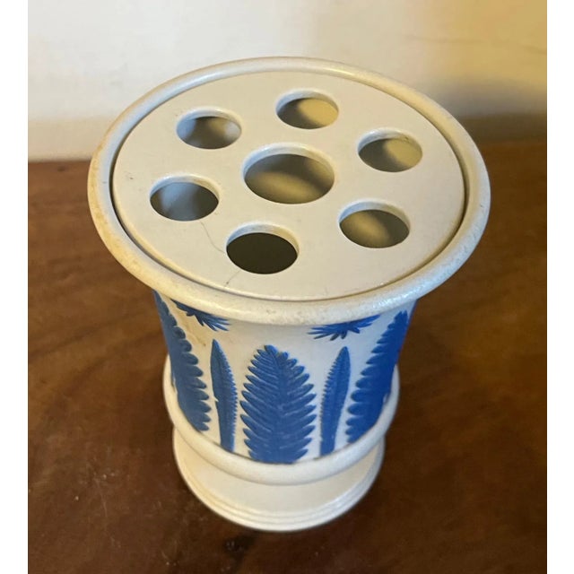 Antique Early 19th Century Wedgwood Smear Glaze Jasperware Flower Frog or Pot Pourri Vase and Cover For Sale In New York - Image 6 of 13