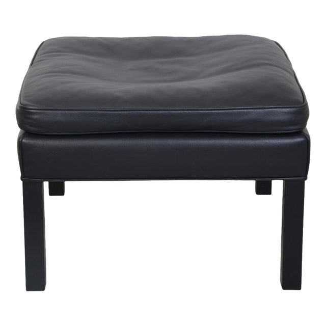 Model 2202 Ottoman in Black Leather by Børge Mogensen, 1990s For Sale