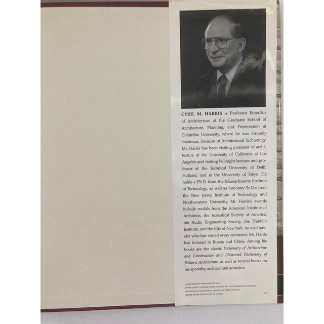 An 10 x 8 Hardbound Encyclopedia with Original Jacket. Published in 1998, it consists of 370 pages with hundreds of...