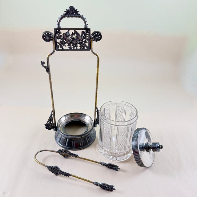 Victorian Era Meriden Silver Plate & Pressed Glass Pickle Castor & Tongs For Sale In Philadelphia - Image 6 of 18