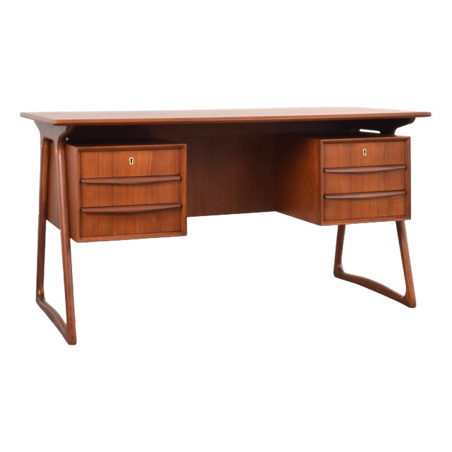 Mid-Century Danish Teak Executive Desk by Svend Åge Madsen for H.P. Hansen, 1960s For Sale