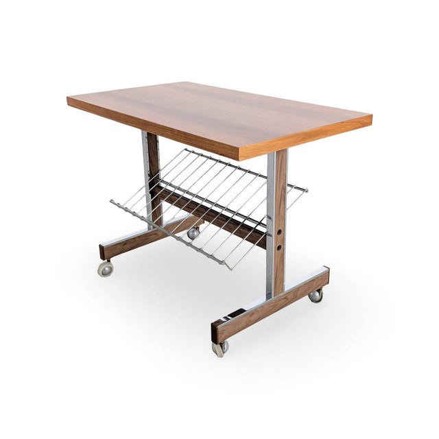 Mid-Century Modern Coffee Table in Teak For Sale - Image 9 of 9