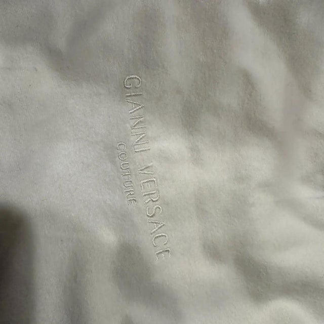 1990s Gianni Versace Couture White Leather and Brass Luxury Beauty Case For Sale - Image 5 of 12