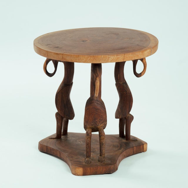 20th Century Fon Dignitary Monoxyl Carved Wood Armchairs and Table Set, Benin, 1954, Set of 3 For Sale - Image 16 of 18