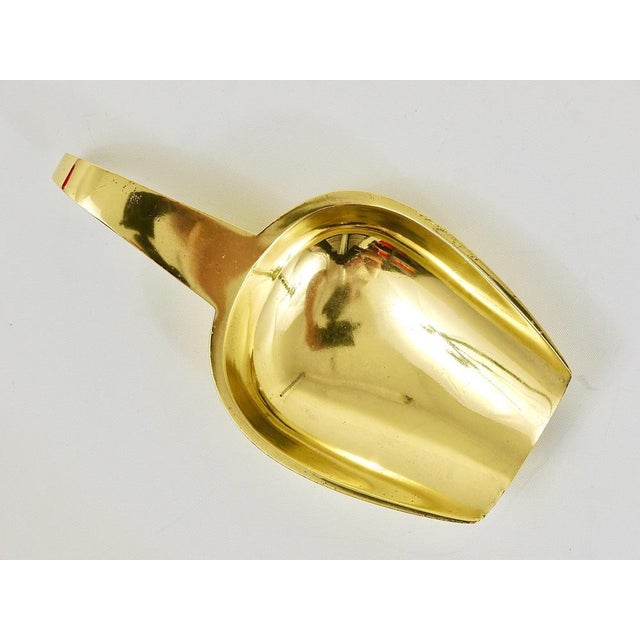 Mid-Century Brass Shovel Ashtray with Handle attributed to Carl Auböck, Austria, 1950s For Sale - Image 10 of 16