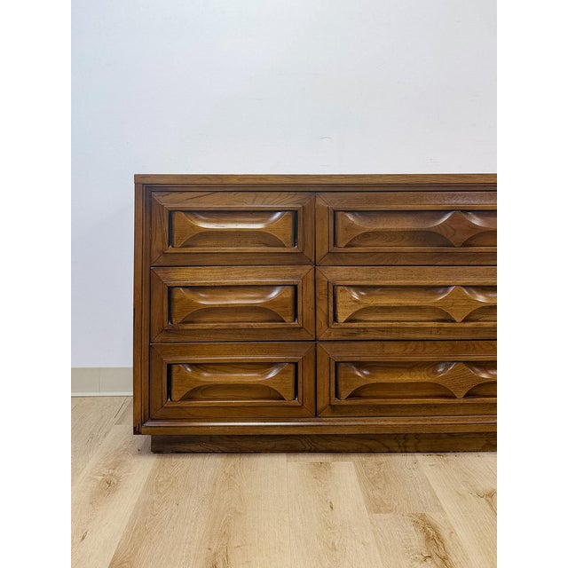 Vintage MCM Nine Drawer Dresser With Bowtie Inlay Retro Walnut Bedroom Storage For Sale - Image 4 of 9