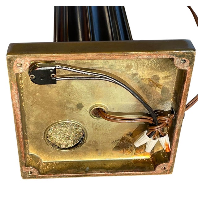Glass 1950s Mid-Century Modern Stiffel Brass & Glass Oil Reservoir Table Lamp For Sale - Image 7 of 8