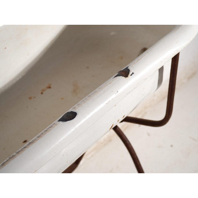 Bathtub in Enamelled Iron, Central Europe, 1950 For Sale - Image 9 of 14