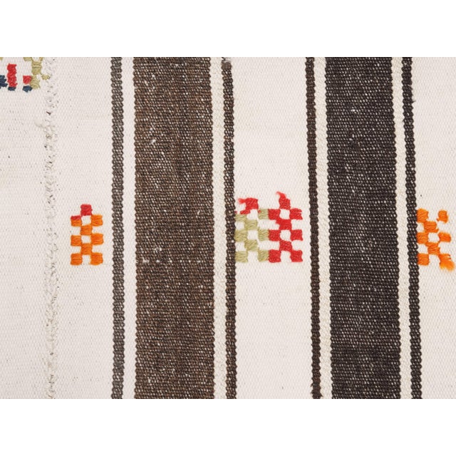 Turkish 1970s Vintage Handmade Wool Cotton White Runner Rug For Sale - Image 3 of 11