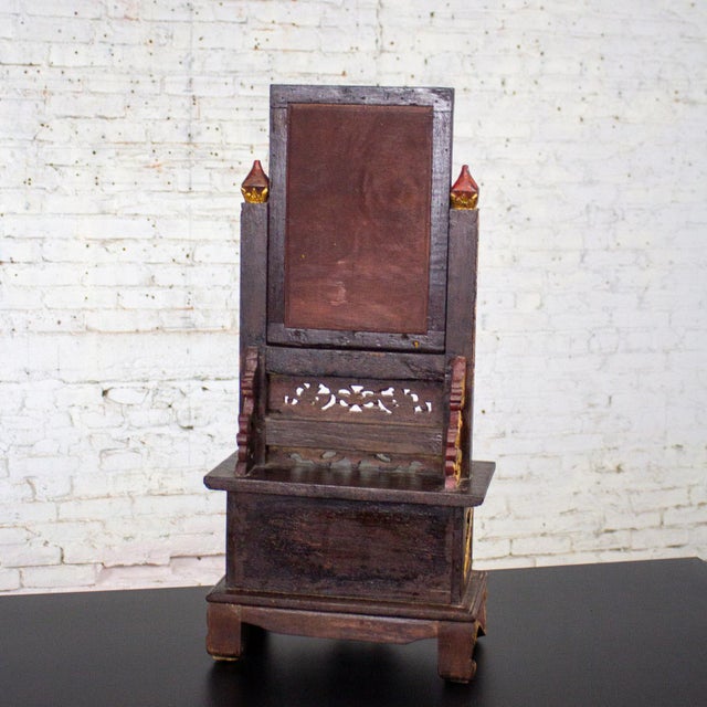 Late 19th to 20th Century Indonesian Maduran Tabletop Jewelry Case or Vanity Mirror W/Chest For Sale - Image 4 of 18