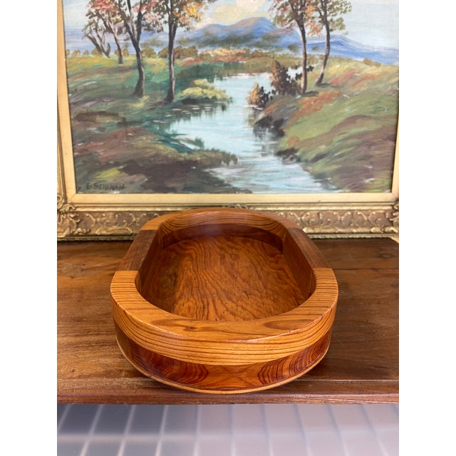 Wood Vintage Mid-Century Modern Oval Wood Tray With Laminated Joinery and Raised Base. For Sale - Image 7 of 10