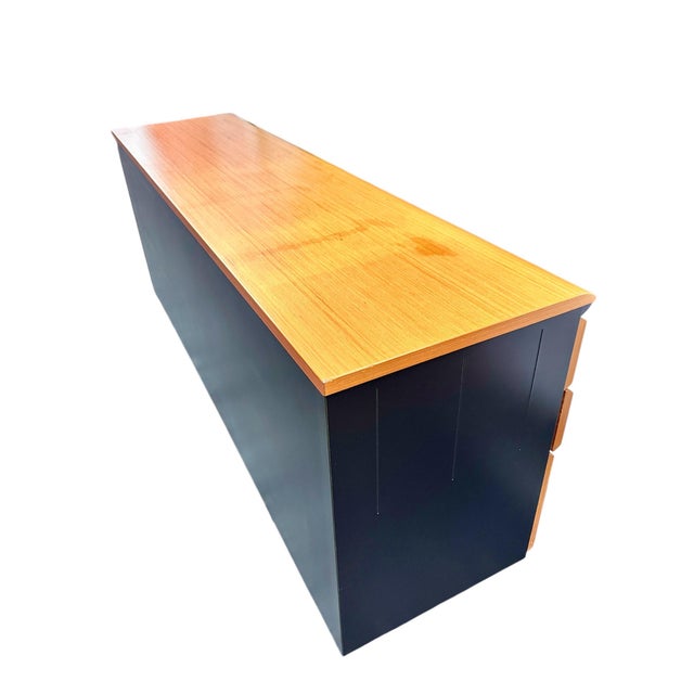 1990s Herman Miller Vintage Credenza/Media/Dresser/Cabinet For Sale - Image 10 of 12