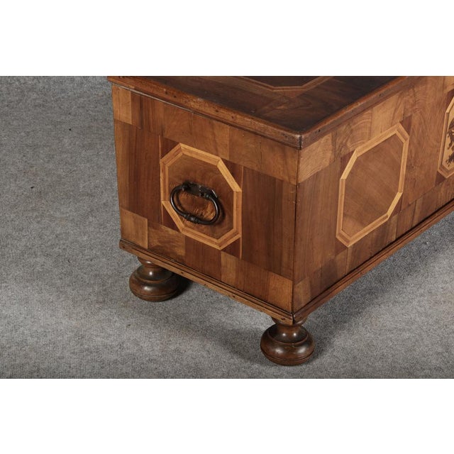 Wood Antqiue Baroque Chest in Walnut, 1750 For Sale - Image 7 of 18