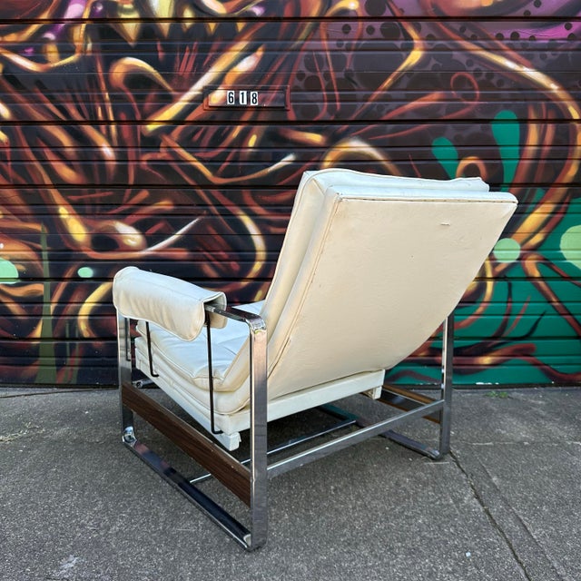 Mid-Century Modern Milo Baughman Style Glider Chair Mid-Century Modern For Sale - Image 3 of 12