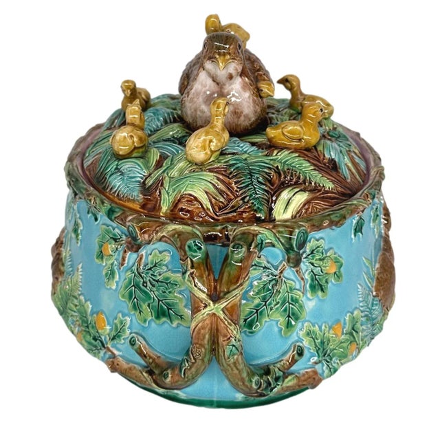 George Jones A George Jones Majolica Game Tureen With a Quail and Her Chicks, English, 1874 For Sale - Image 4 of 12