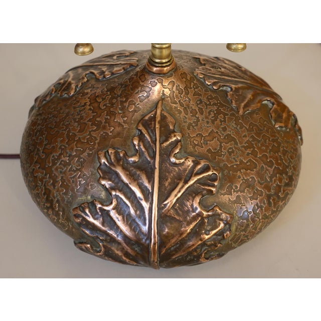 Arts & Crafts 1910s Arts Crafts Mission Olive Kooken Copper Brass Leather Shade Table Lamp For Sale - Image 3 of 9