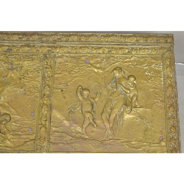 Late 19th Century Antique English Victorian Brass Figural Repousse Coal Bin Storage Blanket Chest For Sale - Image 5 of 12