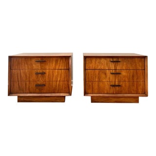 Mid-Century Modern Walnut Nightstands by Lane - A Pair For Sale