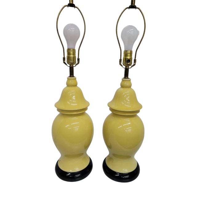 Mid Century Hollywood Regency Yellow Ceramic Ginger Jar Yellow Table Lamps - A Pair For Sale - Image 9 of 9