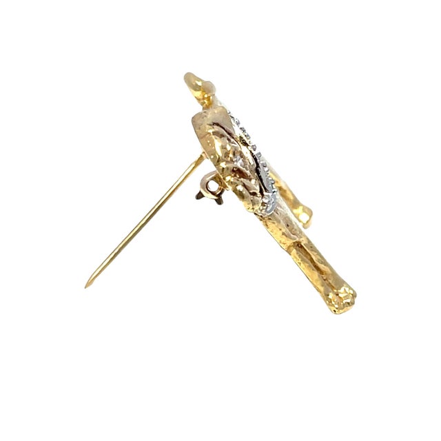 18k Yellow Gold Diamond Studded Pug Dog Brooch For Sale In New York - Image 6 of 10