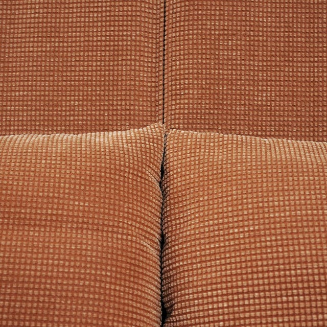 Portovenere Wingback 3-Seater Sofa in Peach Upholstery by Vico Magistretti for Cassina, Italy, 1980s For Sale - Image 18 of 18