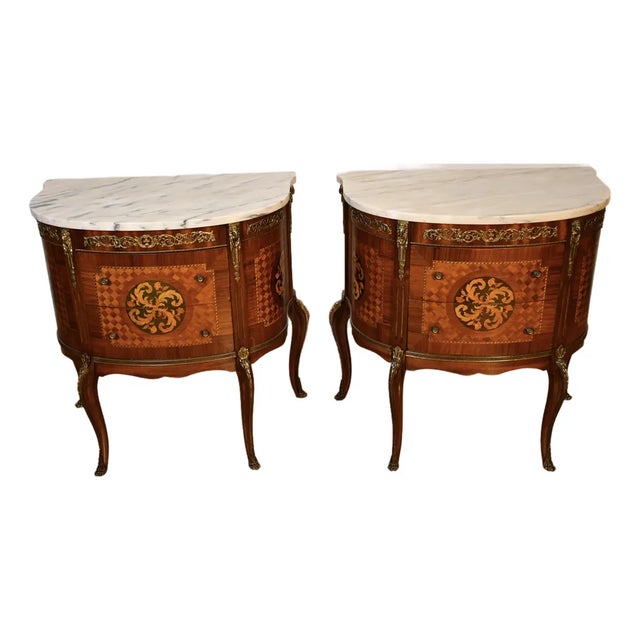 1930s Pair French Louis XV Walnut Satinwood Inlay & Marble Top Nightstands / Small Commodes For Sale