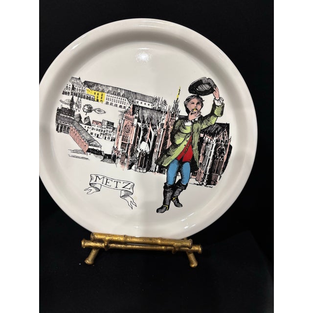 This set of 6 Salins France Quiche Lorraine 9 1/4" plates features a classic white porcelain design with a round shape,...