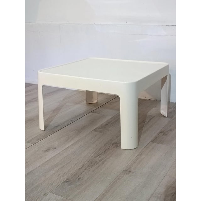 Fiberglass Coffee Table attributed to Carlo Bartoli for Rossi Di Albizzate, 1960s For Sale - Image 11 of 11