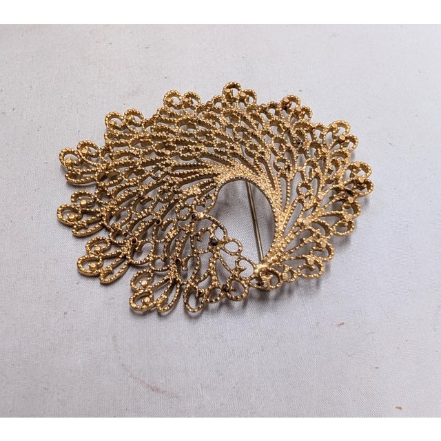 Mid-Century Modern Vintage 1966 Signed Monet Goldtone Filigree Brooch For Sale - Image 3 of 7